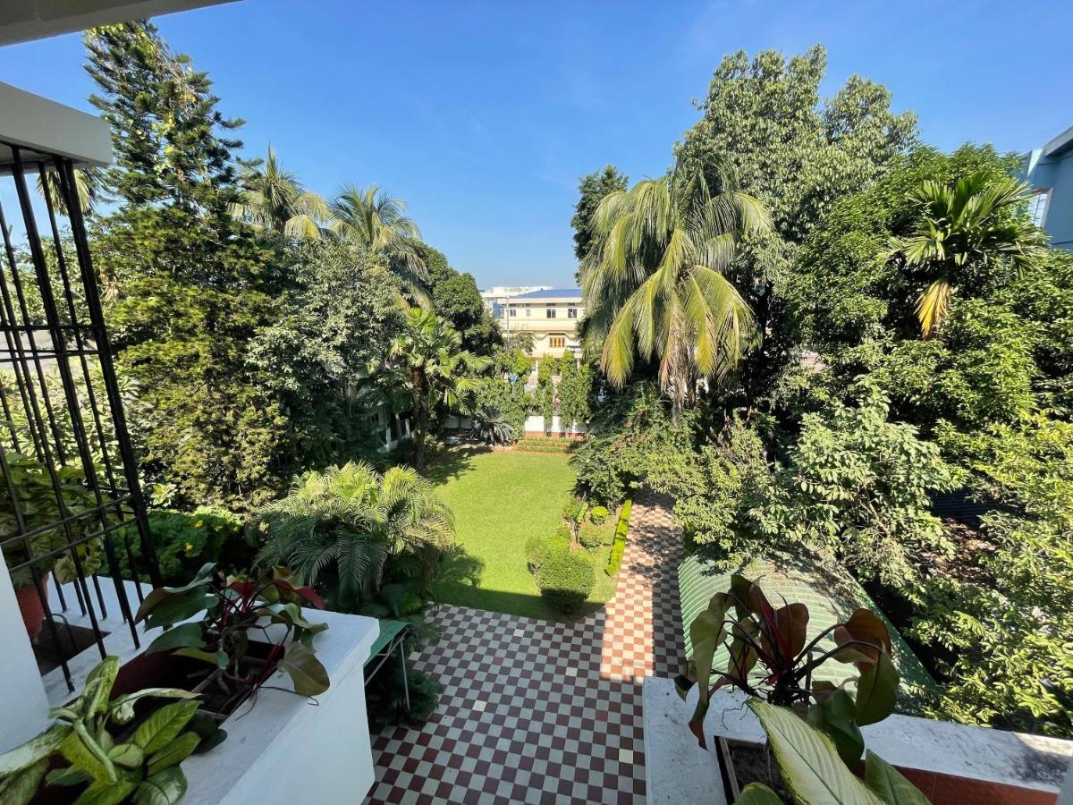 גווהטי The Choudhury Manor Homestay מראה חיצוני תמונה